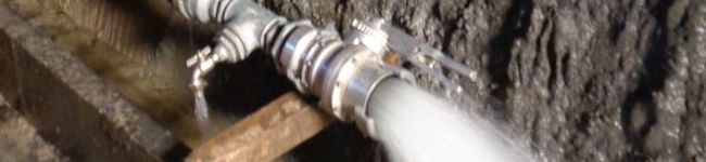 L'eau jaillit L'eau jaillit